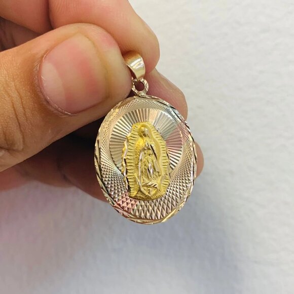 14K Solid Two Sided Gold Double Face Guadalupe Jesus Pendant - Picture 9 of 9